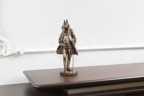 HORSE HEAD FIGURINES